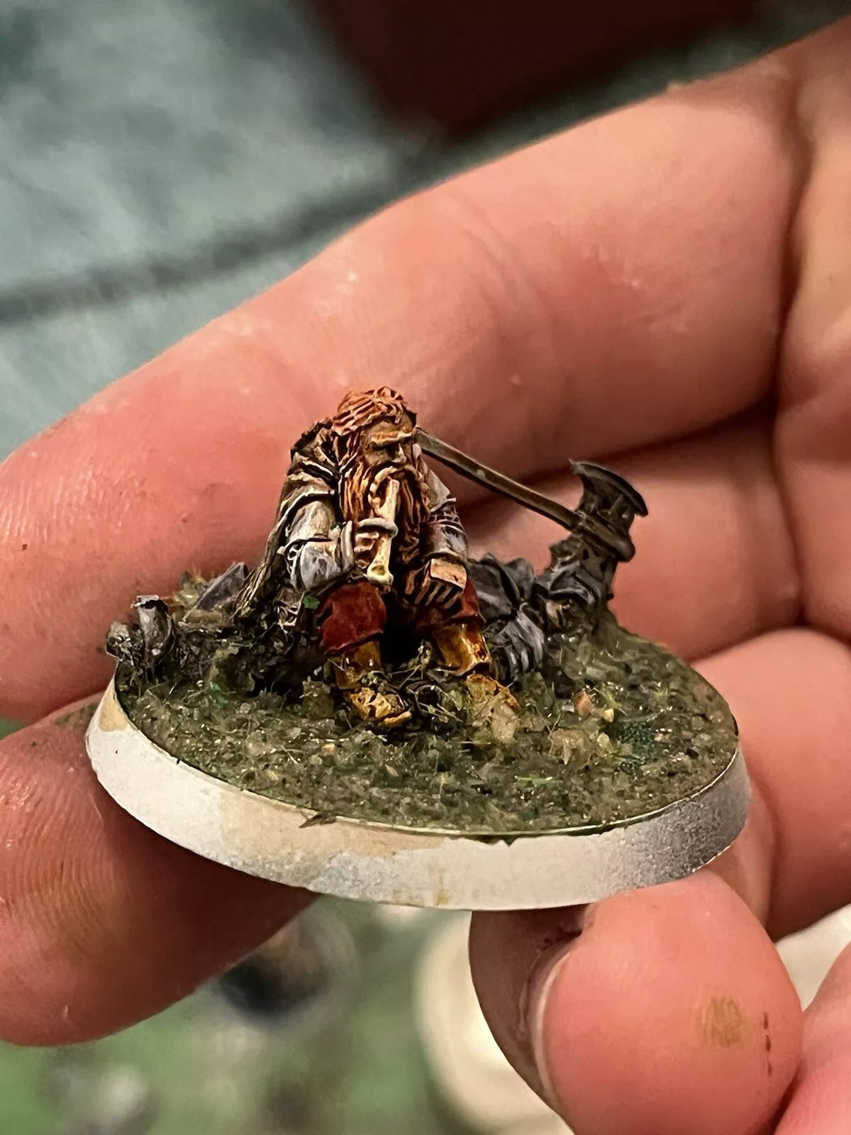 Gimli on Dead Uruk Hai: Lord of the Rings